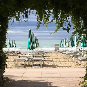 Hotel Vina Del Mar Pineta Lido di Jesolo